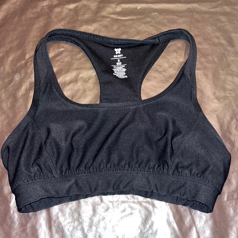 Black sports bra